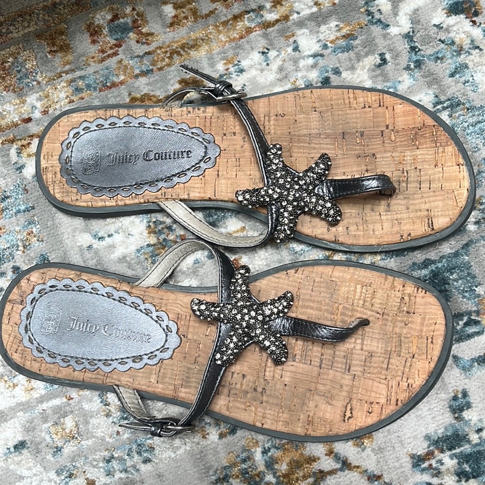 Juicy Couture brown beachy sandals with gemstone starfish